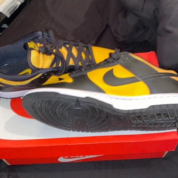 COPY - Black/university gold-white Nike dunk low size:8 - Picture 5 of 6